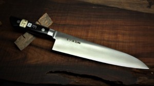 카네츠네 규토 나이프 240mm KC-703